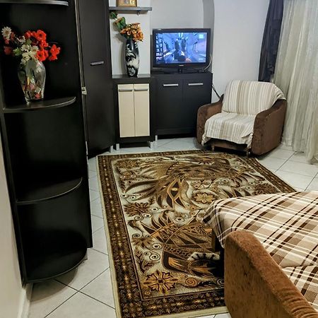 Apartment On Privokzalnaya 2/1 ヴィーンヌィツャ エクステリア 写真