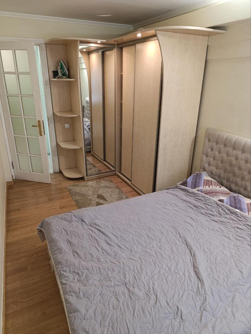 Apartment On Privokzalnaya 2/1 ヴィーンヌィツャ エクステリア 写真