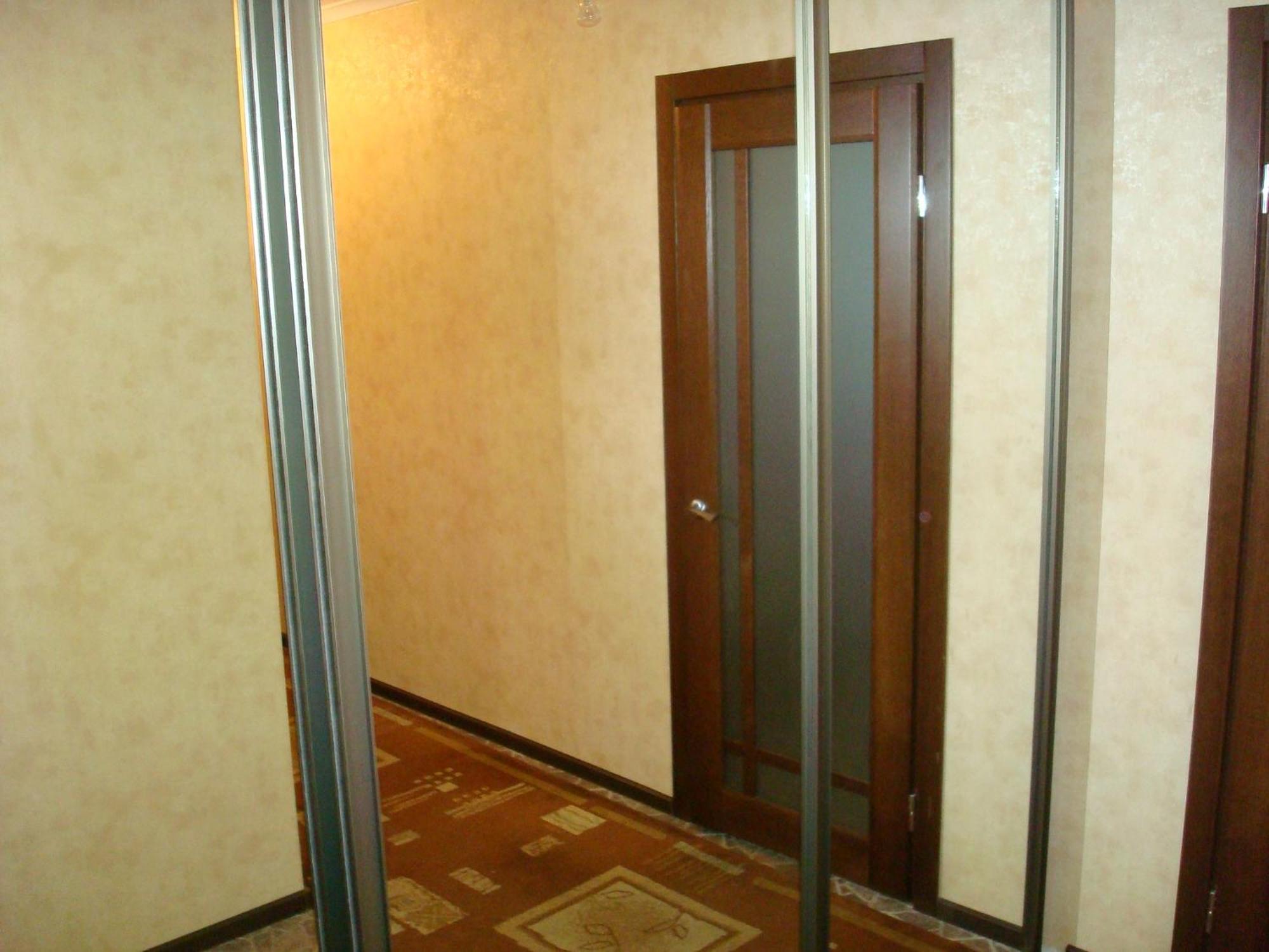 Apartment On Privokzalnaya 2/1 ヴィーンヌィツャ エクステリア 写真
