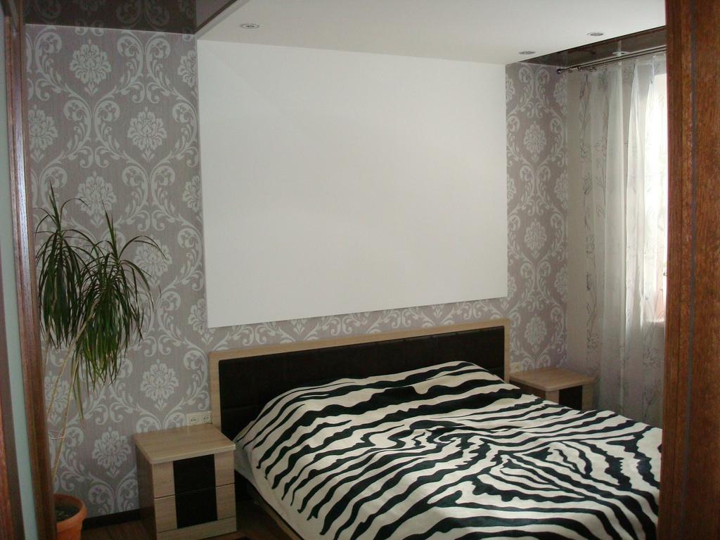 Apartment On Privokzalnaya 2/1 ヴィーンヌィツャ エクステリア 写真