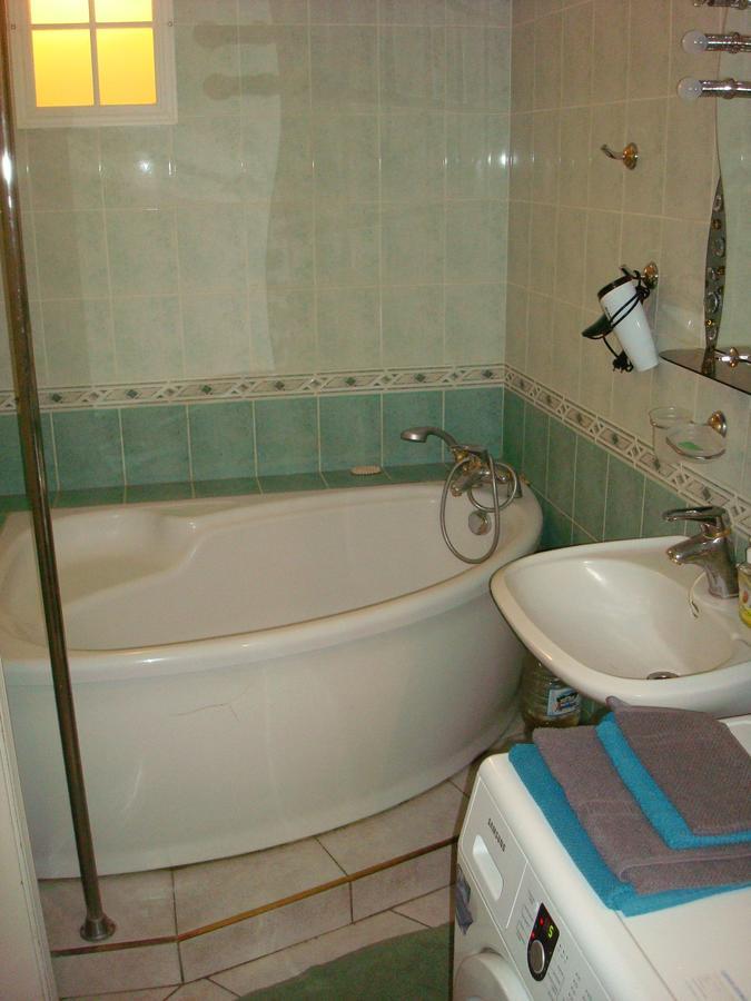 Apartment On Privokzalnaya 2/1 ヴィーンヌィツャ エクステリア 写真